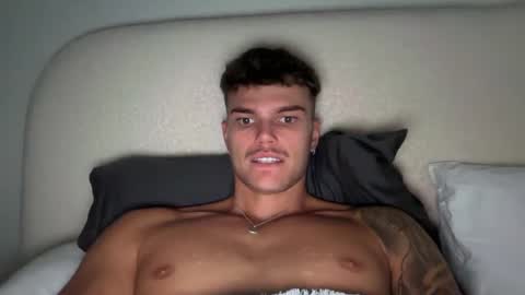 BrooklynTay online show from February 23, 7:54 am