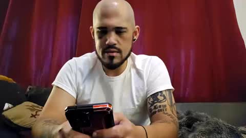 Snapshot of brownboyt chatting on October 19, 3:15 pm brownboyt online show from October 19, 3:15 pm