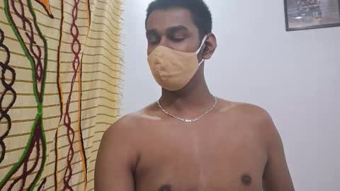 brownguy2505 online show from November 12, 4:35 pm