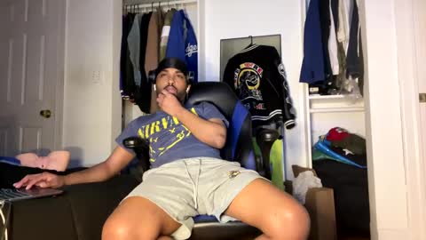 Brownskinshortyy online show from January 13, 11:27 pm