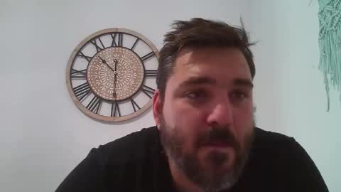 Snapshot of bruce_wayne34 chatting on October 20, 8:29 am Bruce Wayne online show from October 20, 8:29 am