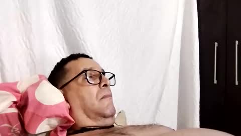 buchs32 online show from December 16, 7:04 am