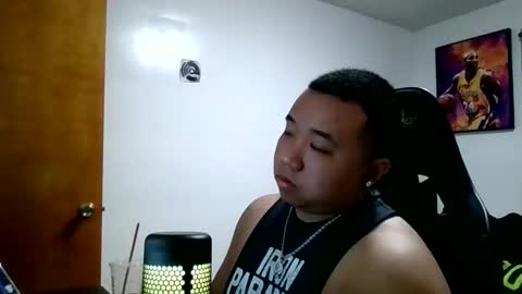 buffsexyman24 online show from February 24, 1:28 am