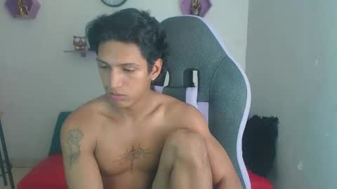 bull_cam online show from December 4, 2:18 am