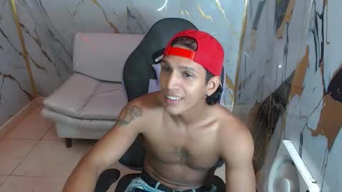 bull_cam online show from February 5, 2:51 am