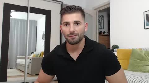 Snapshot of bunzdanny chatting on December 12, 4:32 pm BunzDanny online show from December 12, 4:32 pm