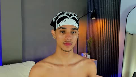 Buster independent model online show from January 10, 8:40 am