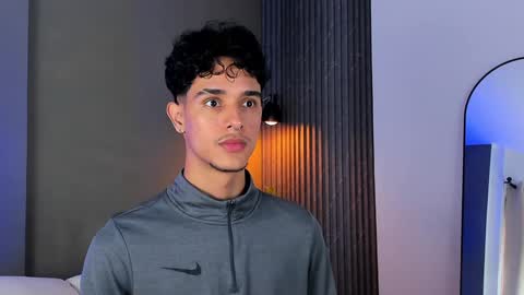 Buster independent model online show from January 4, 12:16 pm