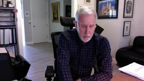 Snapshot of bustinout99 chatting on February 26, 6:53 pm afternoon wood online show from February 26, 6:53 pm