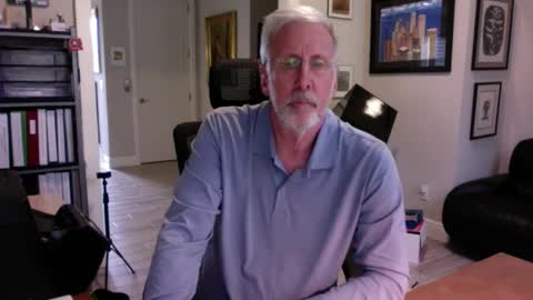 Snapshot of bustinout99 chatting on January 22, 6:10 pm afternoon wood online show from January 22, 6:10 pm