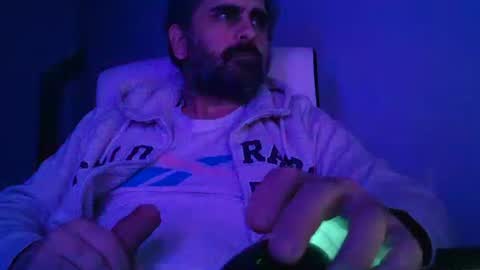 supersperm online show from December 5, 11:40 pm