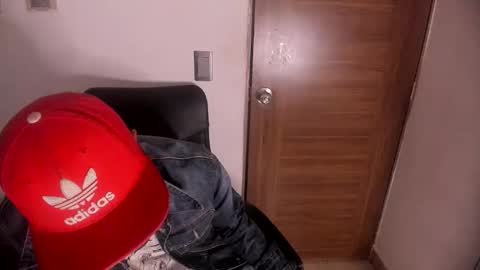 calvin online show from January 19, 2:36 am