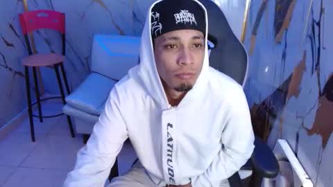 cam_xman online show from March 9, 2:00 pm