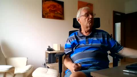 camcologne online show from July 20, 10:39 am