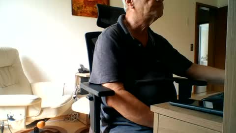 camcologne online show from June 15, 11:46 am