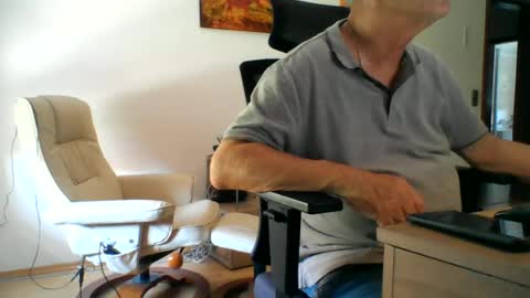 camcologne online show from June 20, 10:53 am