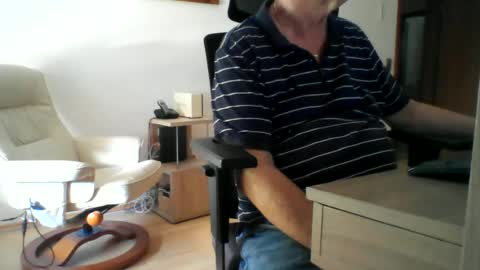 camcologne online show from July 1, 12:28 pm