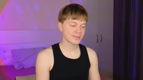 Cameron online show from November 22, 9:53 am