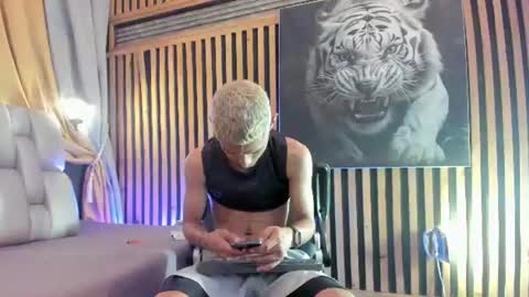 Camilo  online show from July 23, 1:58 am
