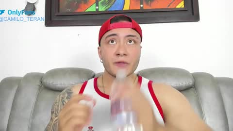 Snapshot of camiloteran chatting on December 17, 2:01 am Camilo Teran online show from December 17, 2:01 am