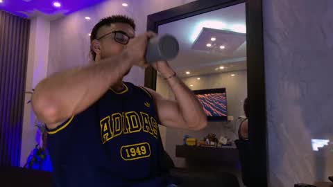 Camilo Watson online show from April 15, 2:22 am