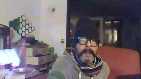 Snapshot of camomilla72 chatting on October 18, 10:53 am Cristian online show from October 18, 10:53 am