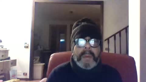 Snapshot of camomilla72 chatting on February 22, 7:45 am Cristian online show from February 22, 7:45 am