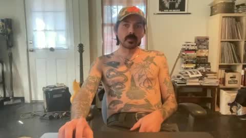 cantleavethehouse online show from January 17, 8:15 pm