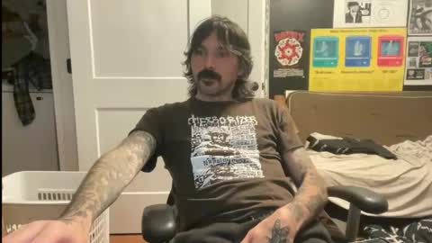 cantleavethehouse online show from January 8, 9:58 am