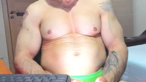 Laz online show from November 12, 10:36 pm