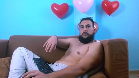 Carlo online show from February 14, 9:21 pm