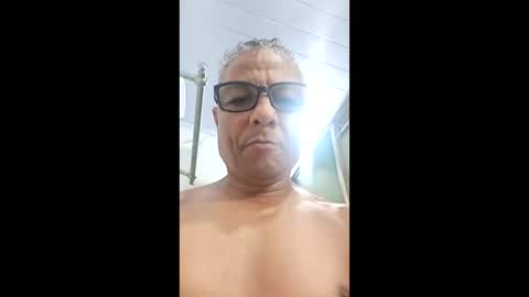 carlos347706 online show from April 6, 11:05 pm