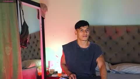 carloshero69 online show from December 18, 7:43 pm