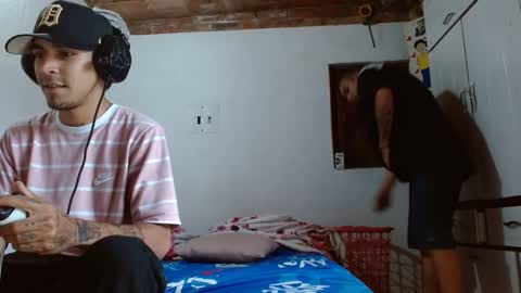 Snapshot of cash_master_nino chatting on March 5, 10:01 pm master Nino online show from March 5, 10:01 pm