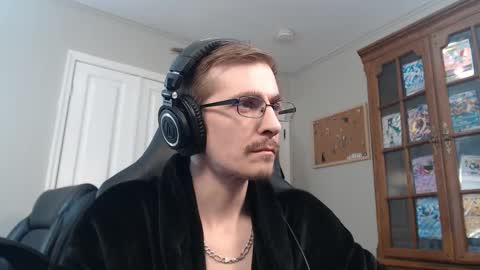 casuallycorrupt online show from December 21, 10:34 am