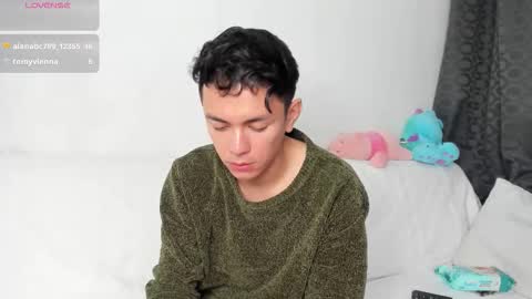 Cayden online show from December 19, 4:20 am