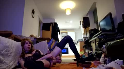 Cdleigh1984 online show from April 16, 12:43 am