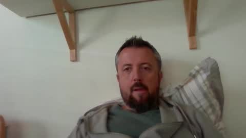 Snapshot of cebcool chatting on October 1, 7:56 am Sb online show from October 1, 7:56 am