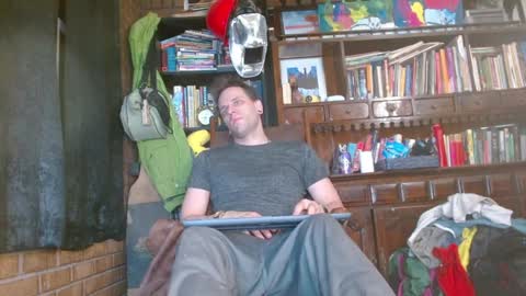 cguffey2284 online show from February 27, 12:08 am