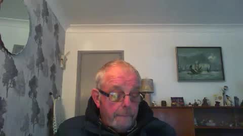 Champers online show from February 4, 3:47 pm