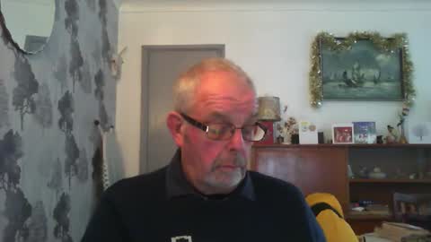 Champers online show from December 15, 11:34 am