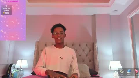    online show from February 6, 1:19 pm