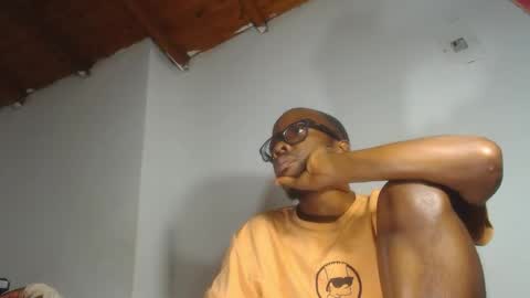 charly_vergonti_ online show from December 2, 1:30 am