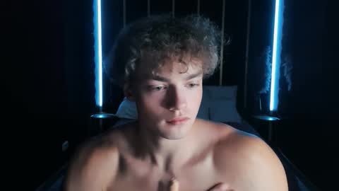 Chase online show from September 12, 10:59 am