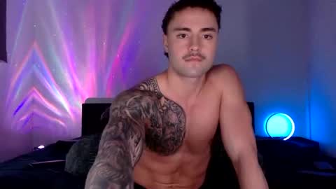 Chasereynolds44 online show from May 29, 8:35 am