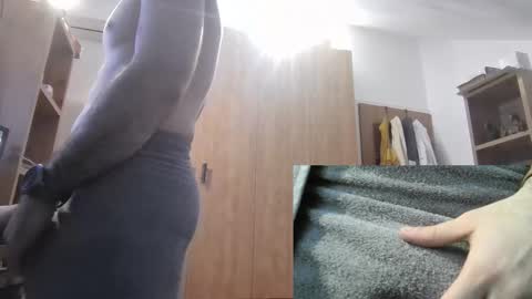 Snapshot of chat4sexx chatting on March 10, 1:01 am chat4sexx online show from March 10, 1:01 am