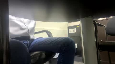 chatarrero68 online show from October 31, 3:26 pm