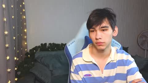 LUCASRYANPVT IS OPEN online show from January 21, 10:19 pm