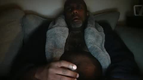 chenthu1979 online show from April 8, 11:53 am