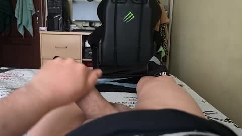 chicocaliente9301 online show from April 9, 4:57 pm